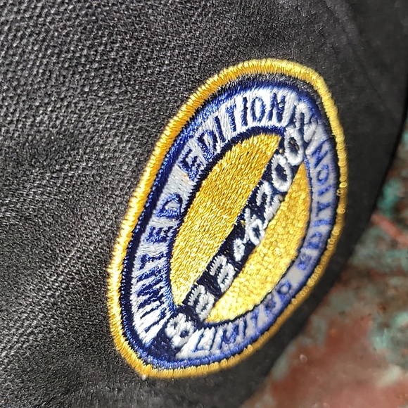 2002. Brickyard 400. Limited Edition 833 of  2002. Velcro-strap. Embroidered. - Picture 5 of 9